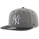 szara-melanzowa-czapka-z-daszkiem-snapback-new-york-yankees-mlb-captain-marki-47-brand
