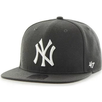 Płaska czapka czarna snapback New York Yankees MLB Captain 47 Brand