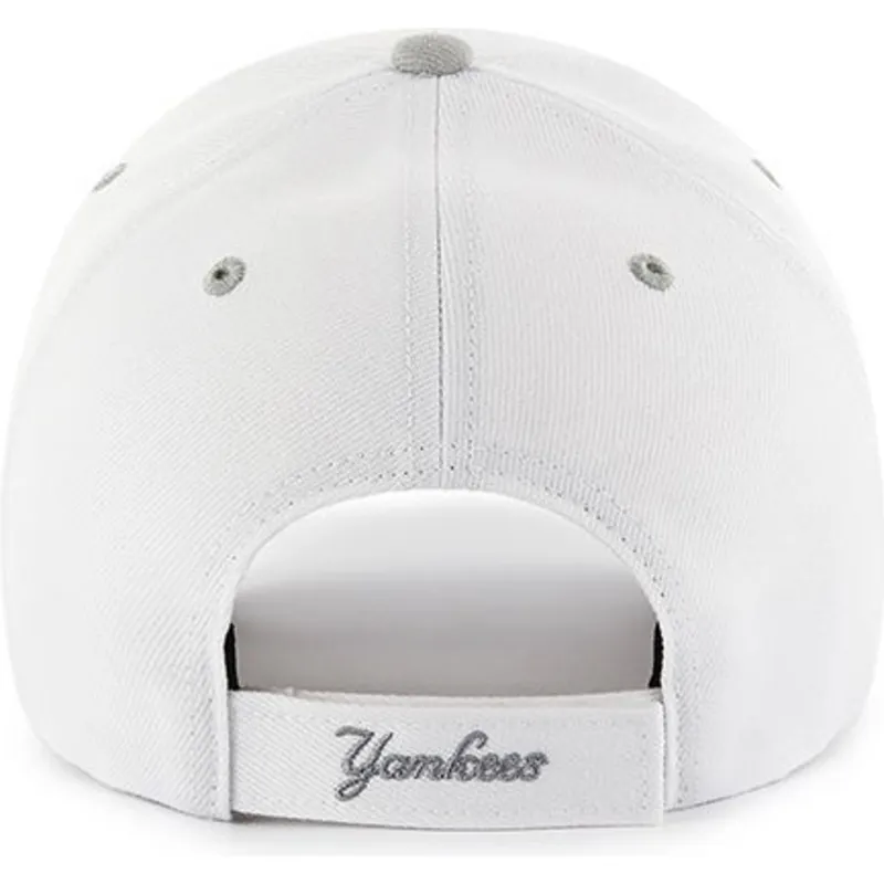 kepure-islenkta-balta-reguliuojamas-new-york-yankees-mlb-47-brand kepure-islenkta-balta-reguliuojamas-new-york-yankees-mlb-47-brand