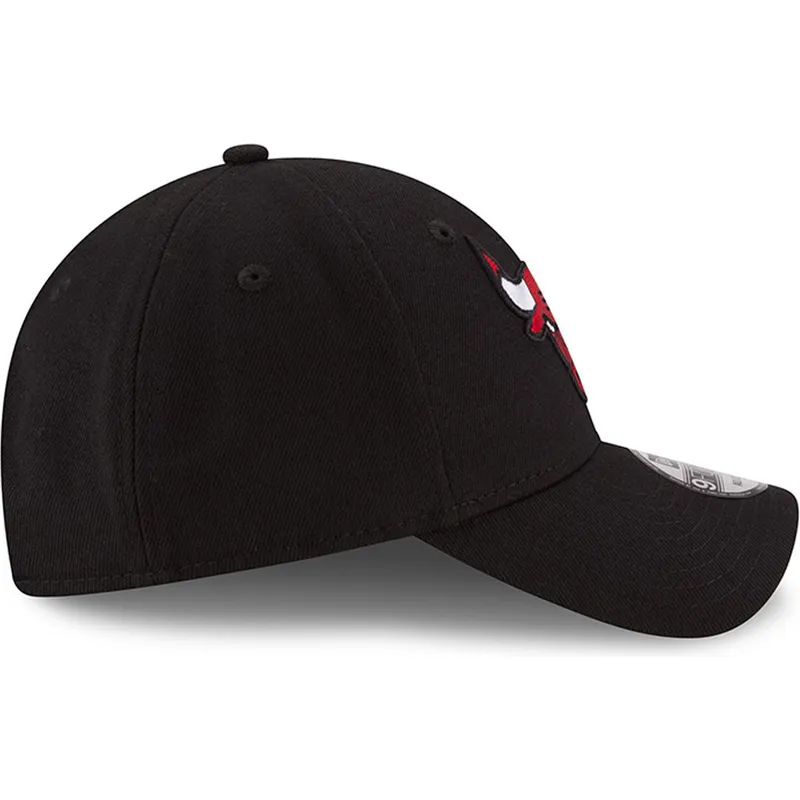 cap-islenkta-black-adjustable-strap-9forty-the-league-chicago-bulls-nba-new-era