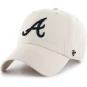 czapka-z-zakrzywionym-daszkiem-kremowa-atlanta-braves-mlb-clean-up-marki-47-brand