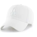biala-czapka-z-zakrzywionym-daszkiem-z-bialym-logo-los-angeles-dodgers-mlb-clean-up-od-47-brand