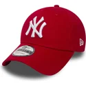 kepure-islenkta-raudona-reguliuojamas-9forty-essential-new-york-yankees-mlb-new-era