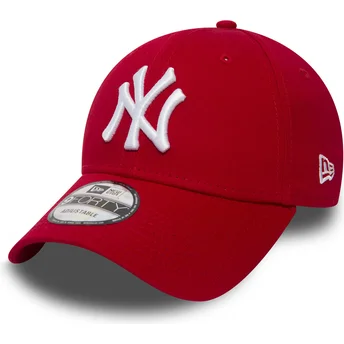 kepure-islenkta-raudona-reguliuojamas-9forty-essential-new-york-yankees-mlb-new-era