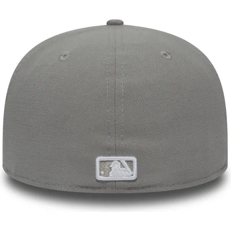 kepure-plokscia-pilka-priglundanti-59fifty-essential-new-york-yankees-mlb-new-era kepure-plokscia-pilka-priglundanti-59fifty-essential-new-york-yankees-mlb-new-era
