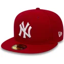 czerwona-dopasowana-czapka-z-daszkiem-59fifty-essential-new-york-yankees-mlb-new-era