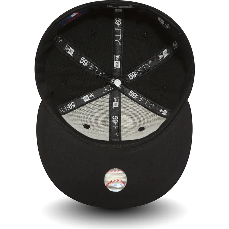 cap-plokscia-black-ajustada-vaikams-59fifty-essential-new-york-yankees-mlb-new-era