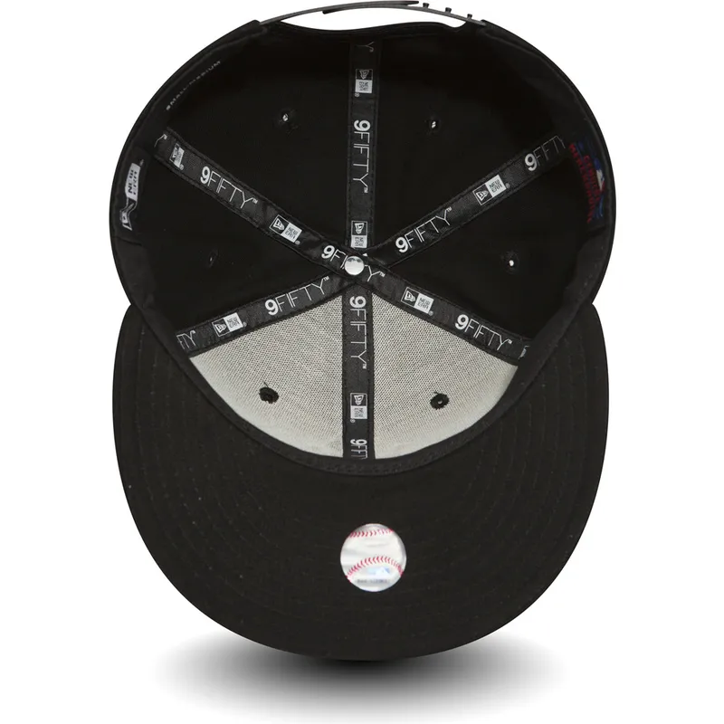 czarna-plaska-czapka-z-regulacja-9fifty-white-on-black-new-york-yankees-mlb-new-era