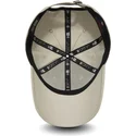 regulowana-czapka-z-zakrzywionym-daszkiem-9forty-essential-los-angeles-dodgers-mlb-od-new-era-w-kolorze-zlamanej-bieli