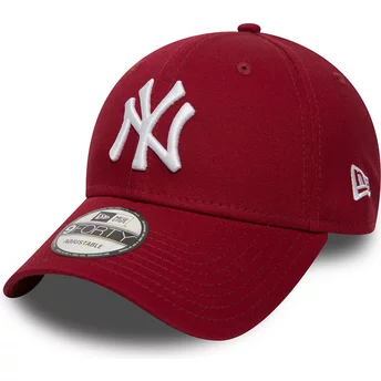 Wyginięta czapka czerwona cardenal z regulacją 9FORTY Essential New York Yankees MLB New Era