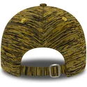 zolta-zakrzywiona-czapka-z-regulacja-z-czarnym-logo-new-york-yankees-mlb-9forty-engineered-fit-od-new-era