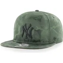 kepure-plokscia-kamufliazas-snapback-new-york-yankees-mlb-47-brand