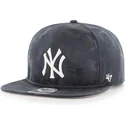kepure-plokscia-kamufliazas-snapback-new-york-yankees-mlb-47-brand
