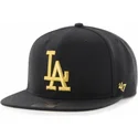 czarna-plaska-czapka-snapback-z-logo-los-angeles-dodgers-mlb-captain-metalivise-w-kolorze-zlotym-od-47-brand