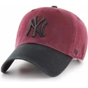 czerwona-czapka-z-zakrzywionym-daszkiem-i-czarnym-logo-new-york-yankees-mlb-clean-up-two-tone-od-47-brand