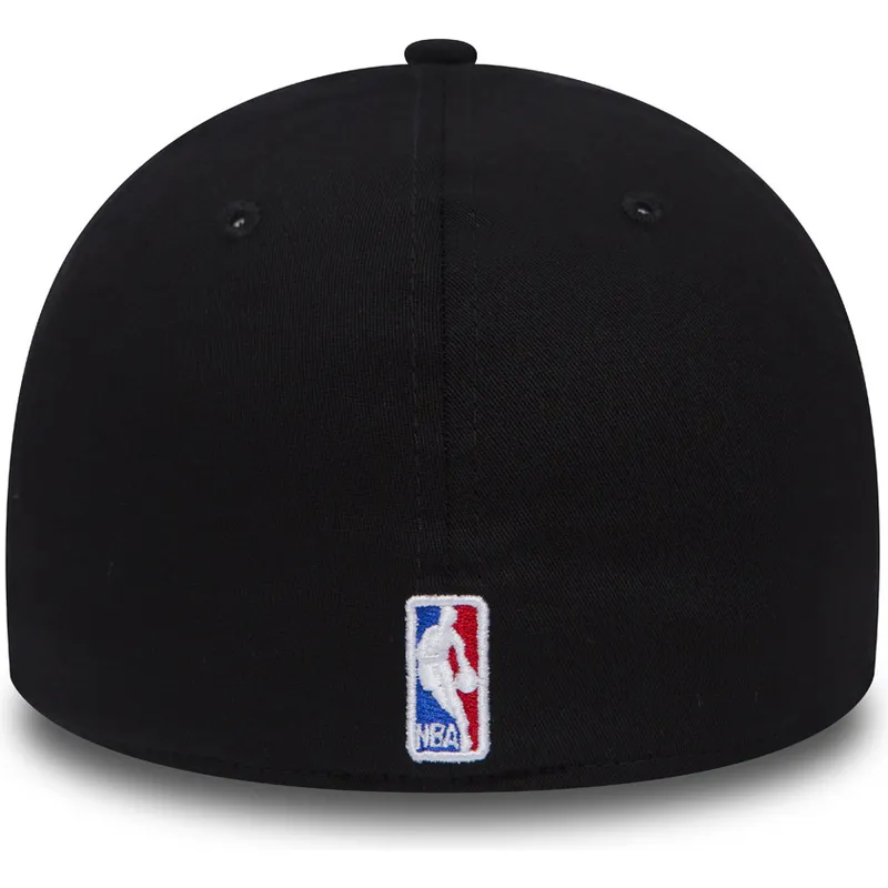 kepure-islenkta-juoda-priglundanti-39thirty-black-base-miami-heat-nba-new-era