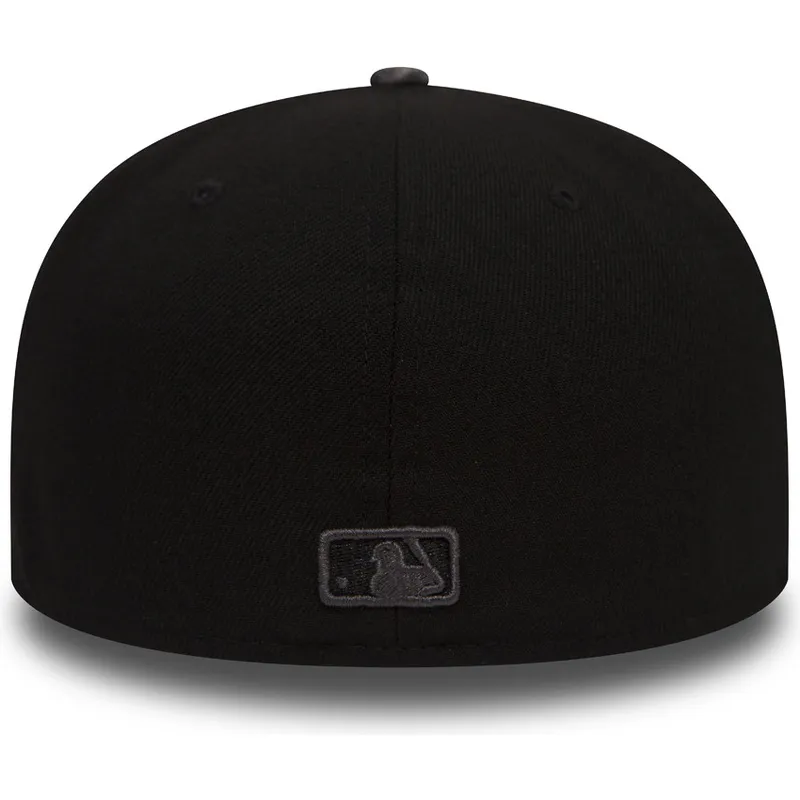 kepure-plokscia-juoda-priglundanti-59fifty-grey-collection-new-york-yankees-mlb-new-era