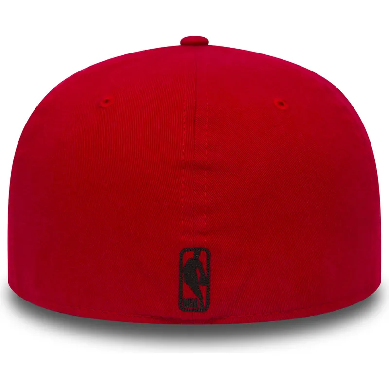 cap-plokscia-red-ajustada-59fifty-chain-stitch-chicago-bulls-nba-new-era