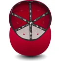 kepure-plokscia-raudona-priglundantis-59fifty-chain-stitch-chicago-bulls-nba-new-era