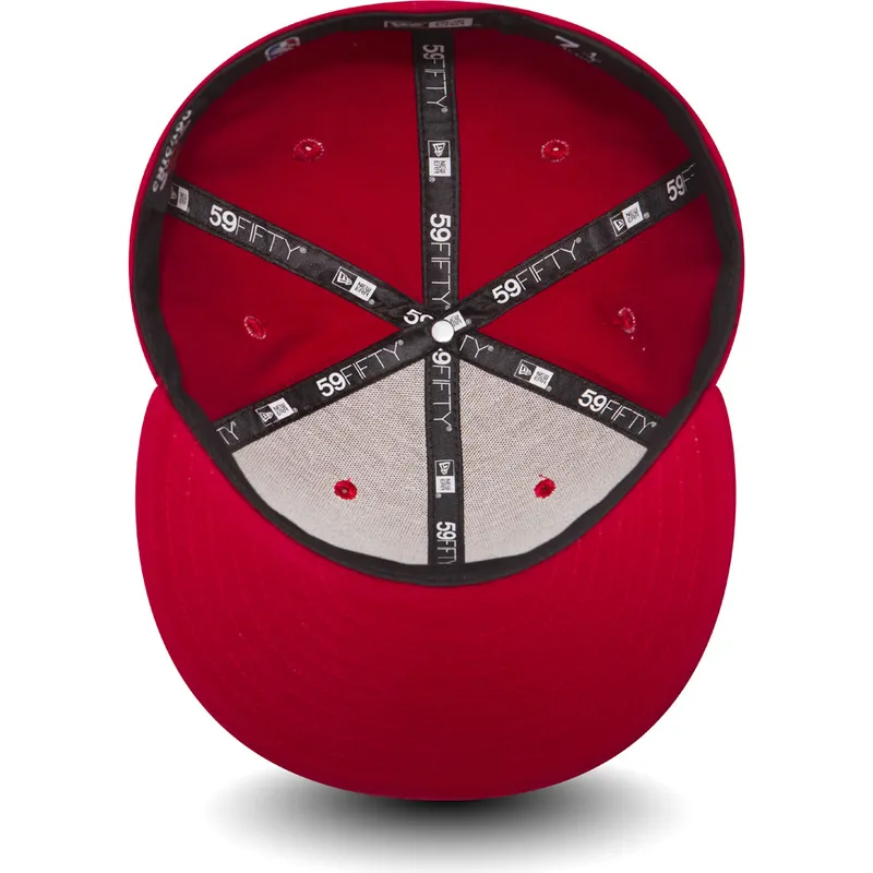 cap-plokscia-red-ajustada-59fifty-chain-stitch-chicago-bulls-nba-new-era