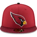 kepure-plokscia-raudona-priglundanti-59fifty-sideline-arizona-cardinals-nfl-new-era
