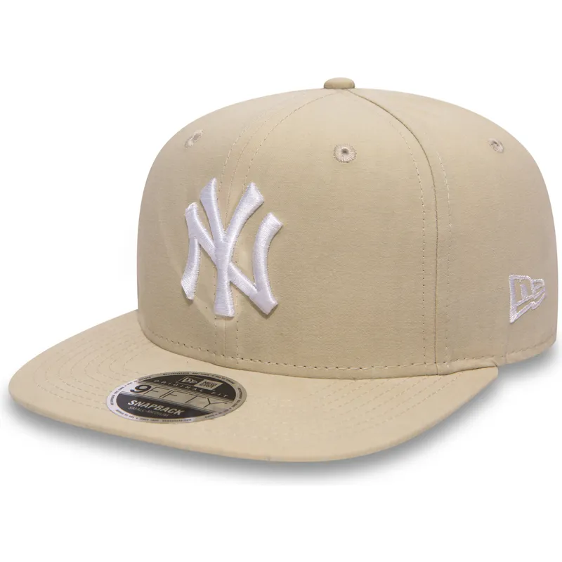 kepure-plokscia-rozine-snapback-9fifty-lightweight-essential-new-york-yankees-mlb-new-era