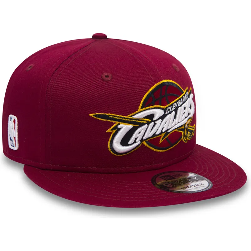 kepure-plokscia-raudona-snapback-vaikams-9fifty-classic-cleveland-cavaliers-nba-new-era