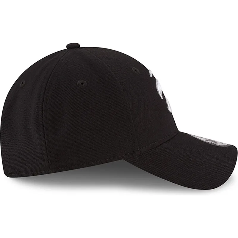 kepure-islenkta-juoda-reguliuojamas-9forty-the-league-toronto-raptors-nba-new-era kepure-islenkta-juoda-reguliuojamas-9forty-the-league-toronto-raptors-nba-new-era
