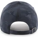 czapka-z-zakrzywionym-daszkiem-w-kolorze-granatowego-kamuflazu-new-york-yankees-mlb-clean-up-jigsaw-marki-47-brand