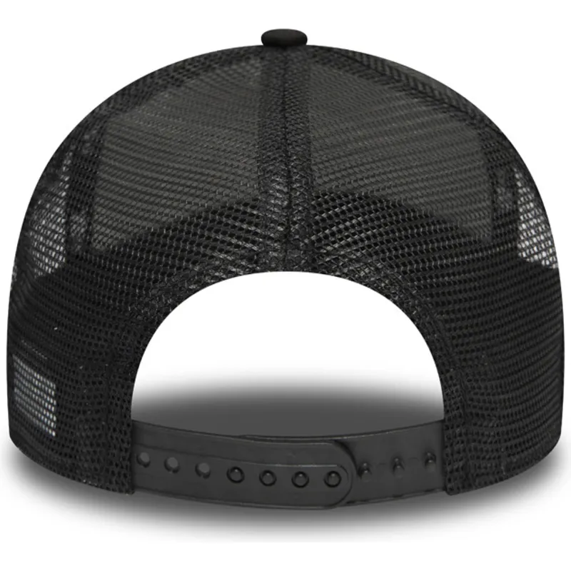 kepure-islenkta-juoda-snapback-patch-a-frame-new-era