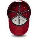 wyginieta-czapka-czerwona-z-regulacja-z-czarnym-logo-9forty-essential-new-york-yankees-mlb-new-era