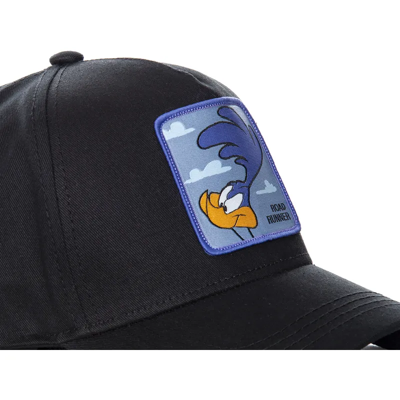 kepure-islenkta-juoda-snapback-roa3-keliu-begikas-looney-tunes-capslab