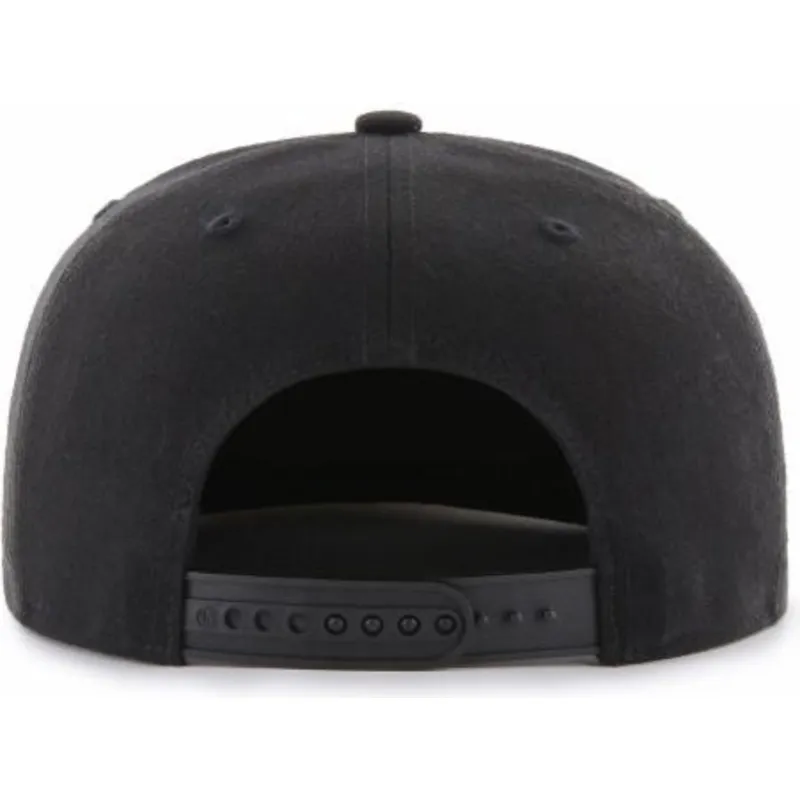 kepure-plokscia-juoda-snapback-captain-iridescent-new-york-yankees-mlb-47-brand kepure-plokscia-juoda-snapback-captain-iridescent-new-york-yankees-mlb-47-brand