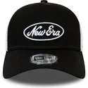 czarna-i-biala-czapka-trucker-oval-script-a-frame-od-new-era