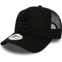 czarna-czapka-trucker-z-czarnym-logo-league-essential-a-frame-los-angeles-dodgers-mlb-od-new-era