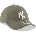 zielona-zakrzywiona-regulowana-czapka-9twenty-nylon-packable-new-york-yankees-mlb-od-new-era