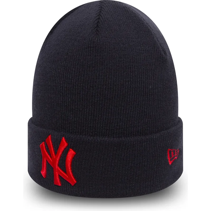 granatowa-czapka-z-czerwonym-logo-cuff-knit-league-essential-new-york-yankees-mlb-od-new-era