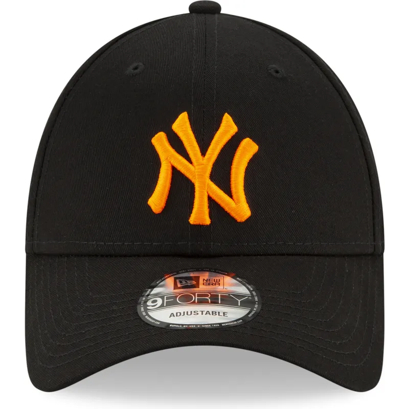 kepure-islenkta-juoda-reguliuojamas-9forty-league-essential-neon-new-york-yankees-mlb-new-era