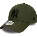 wyginieta-czapka-zielona-z-regulacja-z-czarnym-logo-9forty-league-essential-new-york-yankees-mlb-new-era