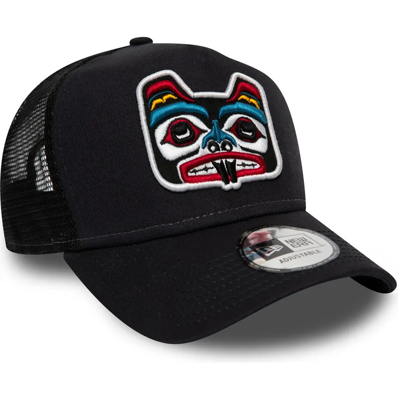 kepure-islenkta-tamsiai-melyna-snapback-bear-tattoo-pack-a-frame-new-era