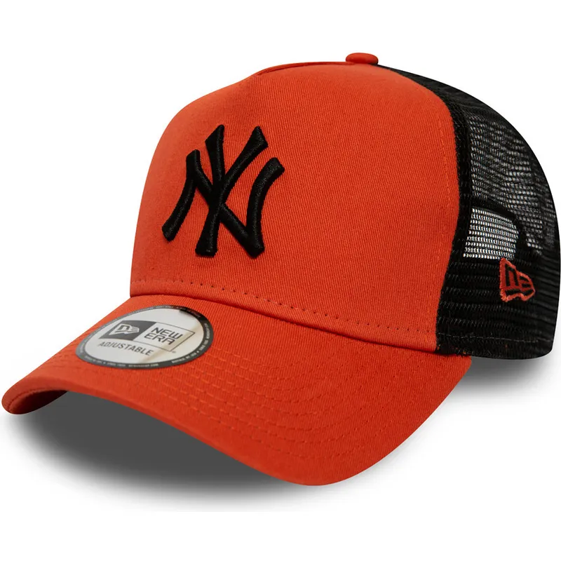 czerwona-czapka-trucker-z-czarnym-logo-league-essential-a-frame-new-york-yankees-mlb-od-new-era