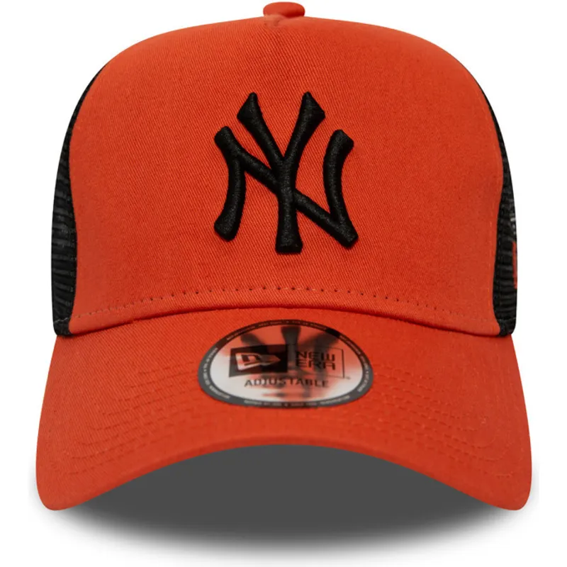 czerwona-czapka-trucker-z-czarnym-logo-league-essential-a-frame-new-york-yankees-mlb-od-new-era