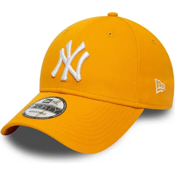 regulowana-zolta-czapka-z-zakrzywionym-daszkiem-9forty-league-essential-new-york-yankees-mlb-od-new-era