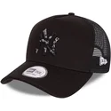 czarna-czapka-trucker-z-czarnym-logo-kamuflazowym-infill-a-frame-new-york-yankees-mlb-od-new-era