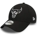 cap-islenkta-black-adjustable-strap-9forty-league-essential-chicago-bulls-nba-new-era