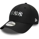 kepure-islenkta-juoda-reguliuojamas-9forty-stack-new-york-yankees-mlb-new-era