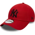 kepure-islenkta-raudona-reguliuojamas-9forty-league-essential-new-york-yankees-mlb-new-era