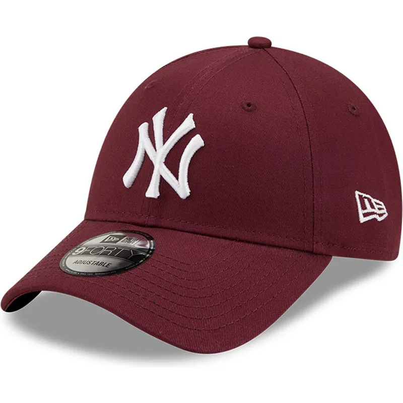 kepure-islenkta-raudona-reguliuojamas-9forty-league-essential-new-york-yankees-mlb-new-era