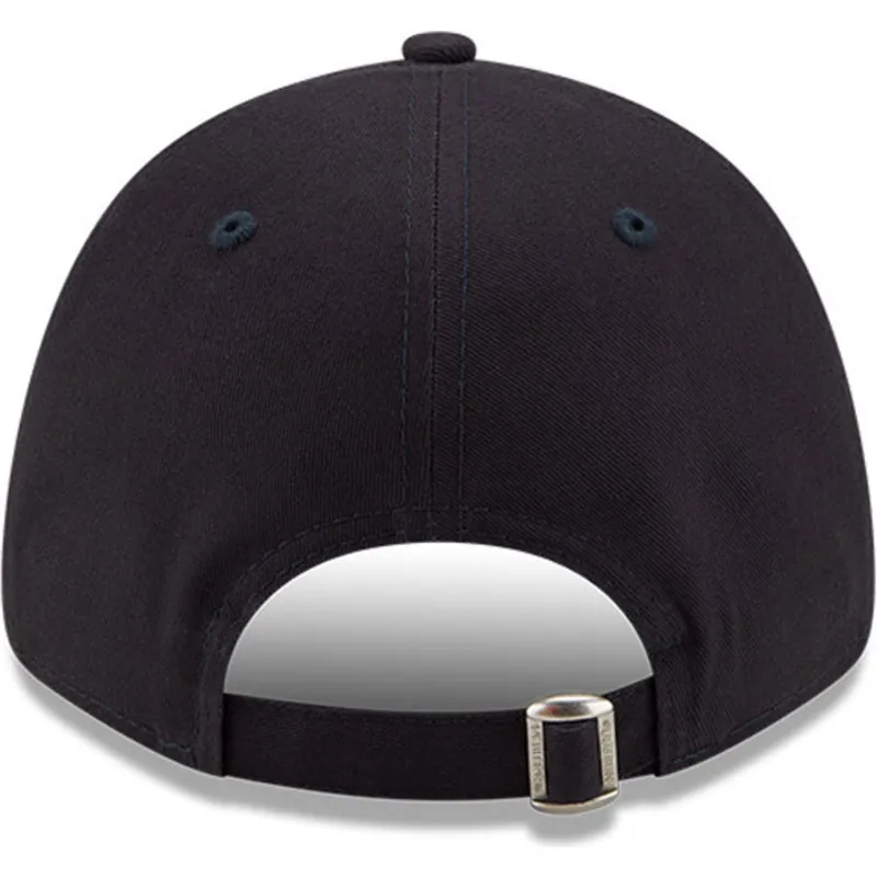 kepure-islenkta-tamsiai-melyna-reguliuojamas-9forty-league-essential-new-york-yankees-mlb-new-era kepure-islenkta-tamsiai-melyna-reguliuojamas-9forty-league-essential-new-york-yankees-mlb-new-era