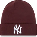 kepure-raudona-cuff-beanie-league-essential-new-york-yankees-mlb-new-era
